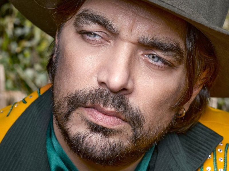 Waylon (1)