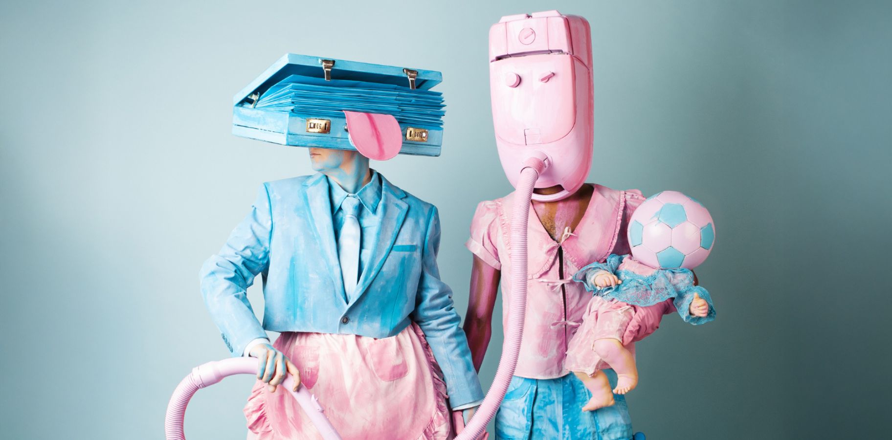 Model.HeaderVisualTitle