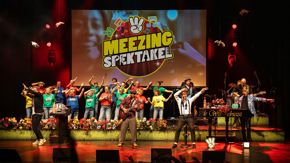 0327 Het Meezingspektakel