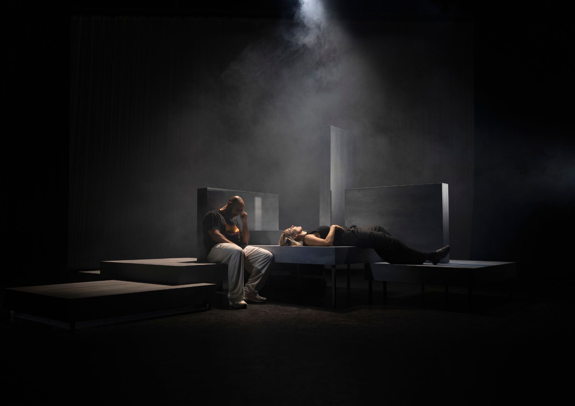 Model.HeaderVisualTitle