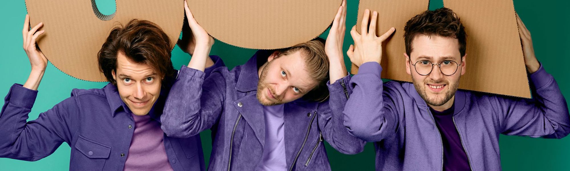 Model.HeaderVisualTitle